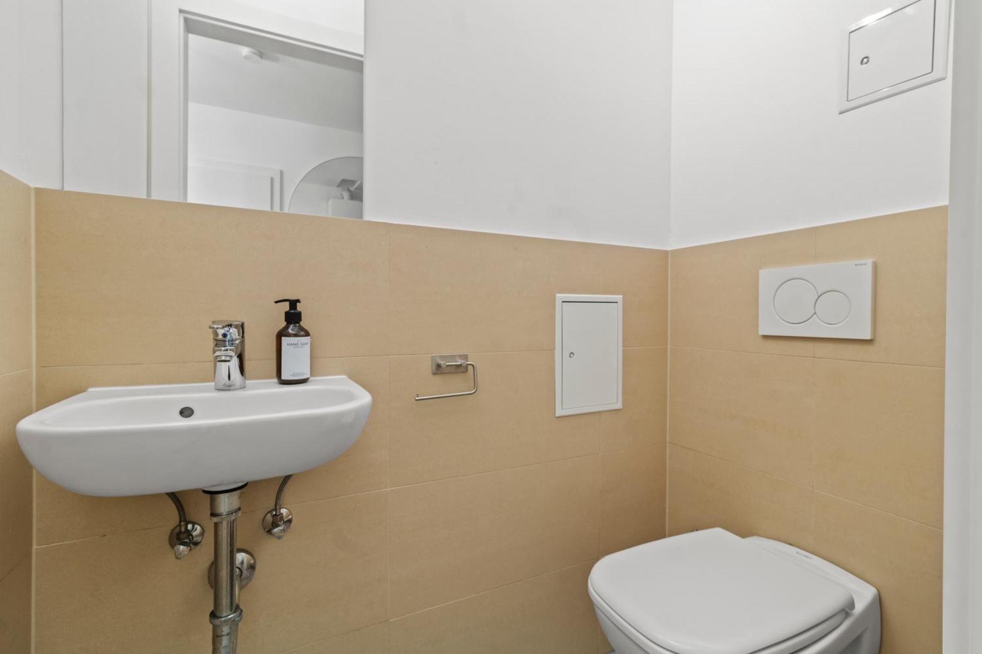 City Apartment, Two Metro Stations To Hauptbahnhof Vienne Extérieur photo
